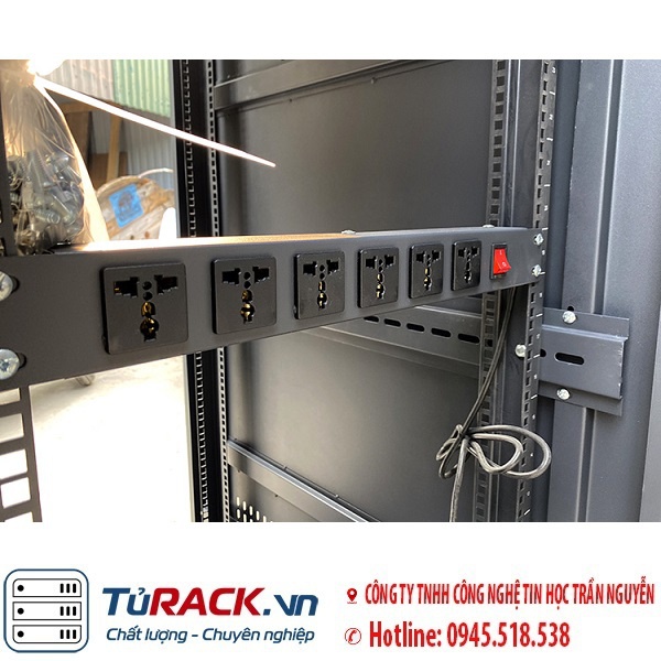 Tủ rack 32U UNR 32UD1000-2CL mẫu mới 2 cửa lưới - 7