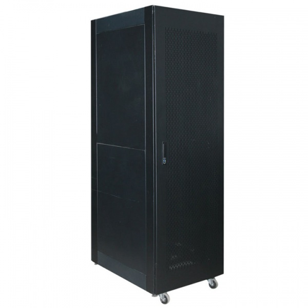 Tủ rack 19 inch 42U Comrack CRB-42600 sở hữu thiết kế đặc trưng